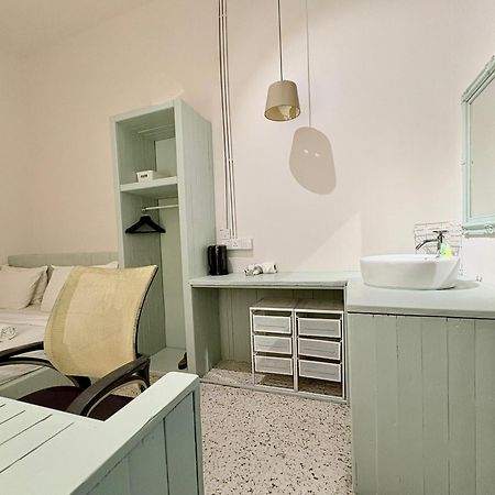 Hotel Kim Haus Loft George Town Exteriér fotografie